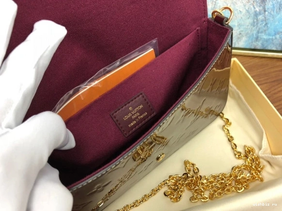 WIS POCHETTE FÉLICIE VUITTON LOUIS 0226